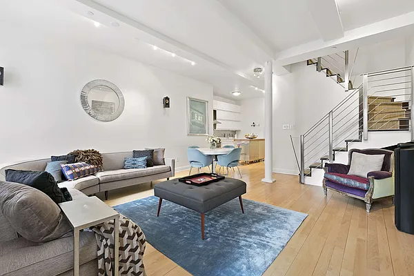 Sold by Compass | media 17