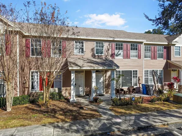 11008 Black Swan Ct, Seffner, FL 33584