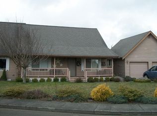 800 Vine Cir, Lynden, WA 98264