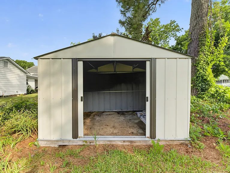 2813 Jackson Dr — Photo 30