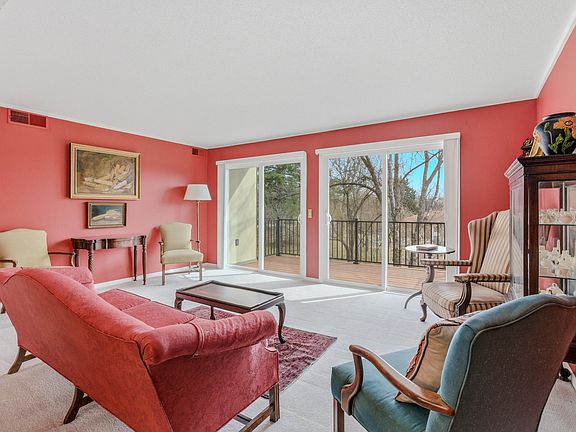 5th image of 2710 Rollins Rd #A3