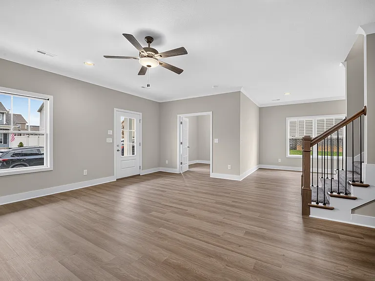 104 Thornberry Rd — Photo 17