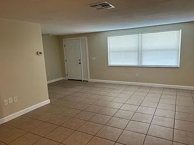 10908 Kingsbridge Rd — Photo 5