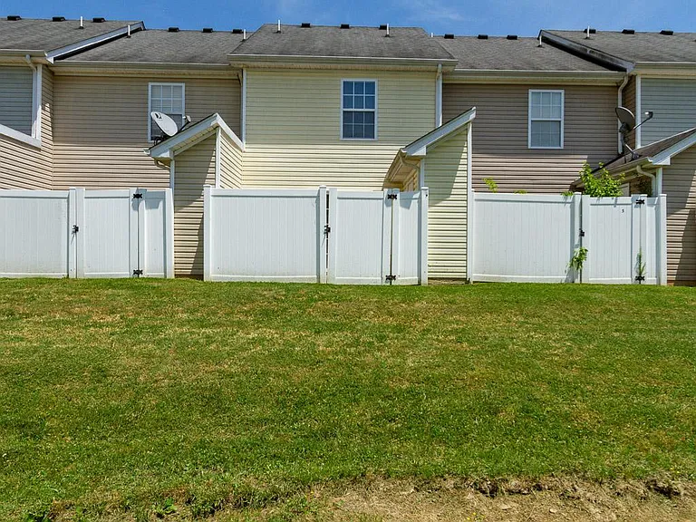 2961 S Rutherford Blvd #D3 — Photo 21