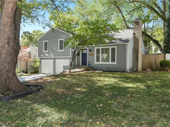 7636 Windsor Dr, Prairie Village, KS 66208