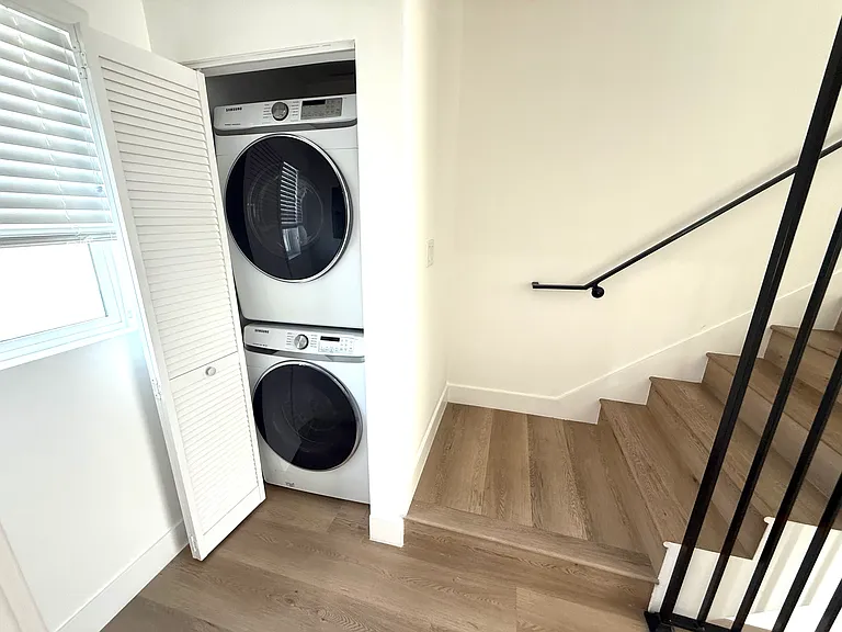 2140 Marathon St — Photo 5