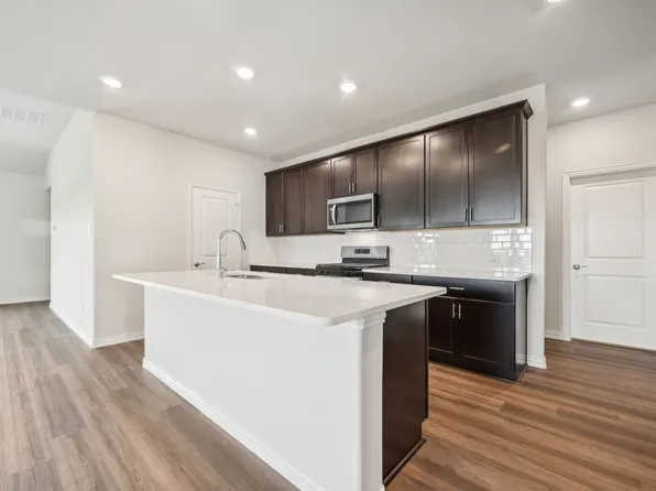 2112 Preakness Dr, Seagoville, TX 75159