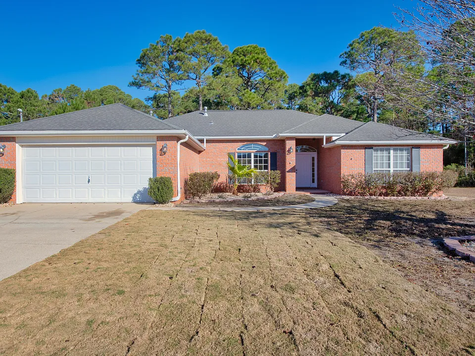 2106 Middleton Dr