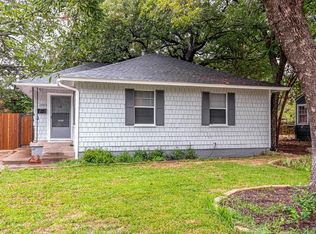 2013 Oakwood St, Haltom City, TX 76117