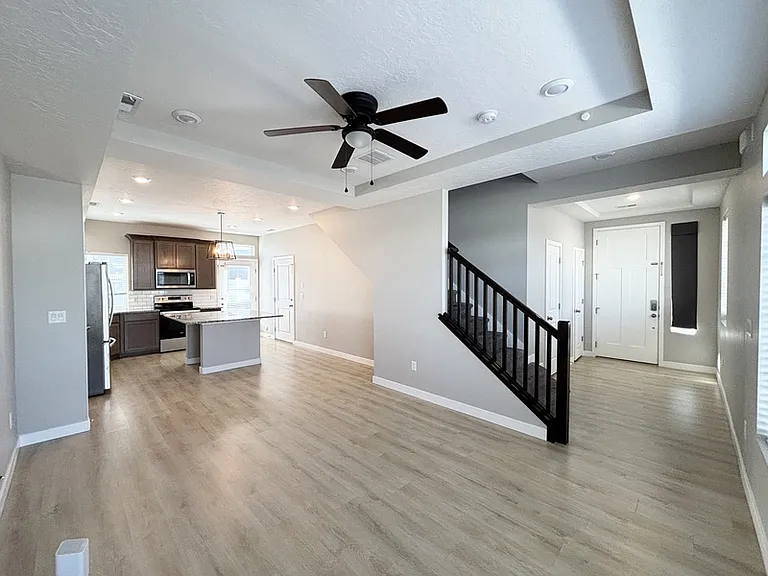 153 E Brushy Canyon St — Photo 20
