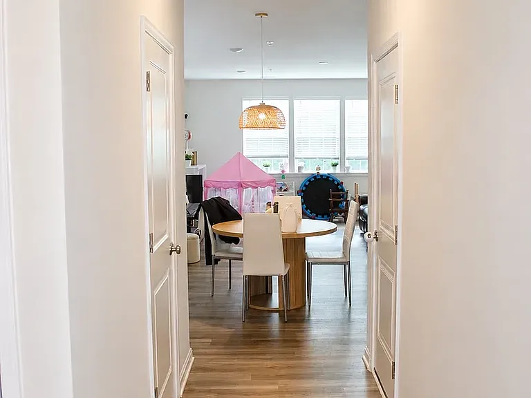233 Correri St — Photo 4