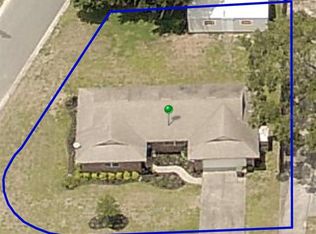 1008 N Shore Dr, Leesburg, FL 34748