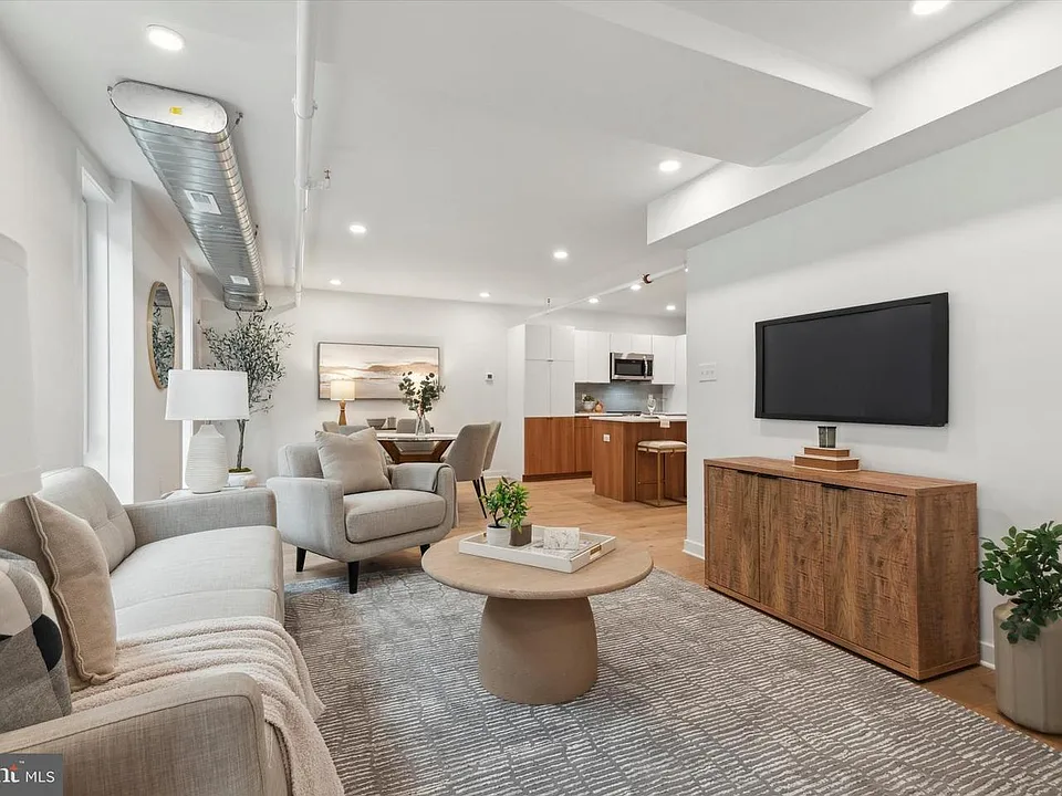 1416 Frankford Ave #2064