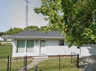 308 W Blackwood St, Sullivan, IL 61951