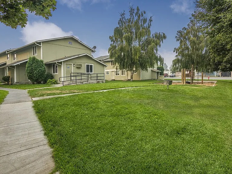 800 S County Rd #800 — Photo 7