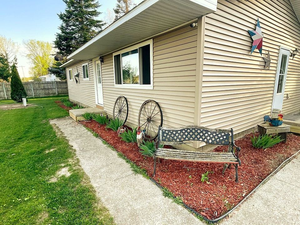 2541 N Garfield Rd, Pinconning, MI 48650 MLS 50107773 Zillow