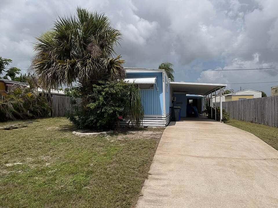 1st image of 8364 SE Sandy Lane