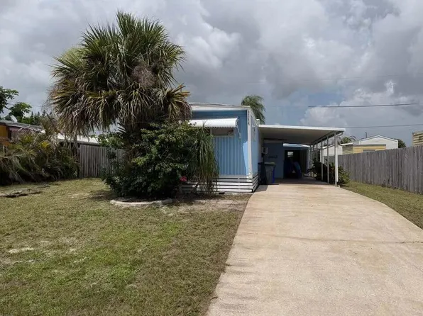 8364 SE Sandy Lane, Hobe Sound, FL 33455