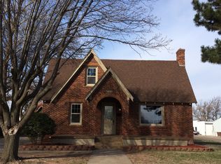 123 N 7th Ave, Fairview, OK 73737