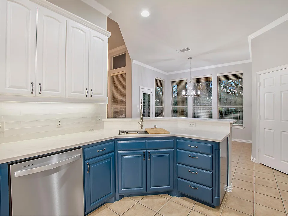 12416 Water Oak Dr