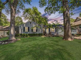 3102 W 71st Ter, Prairie Village, KS 66208