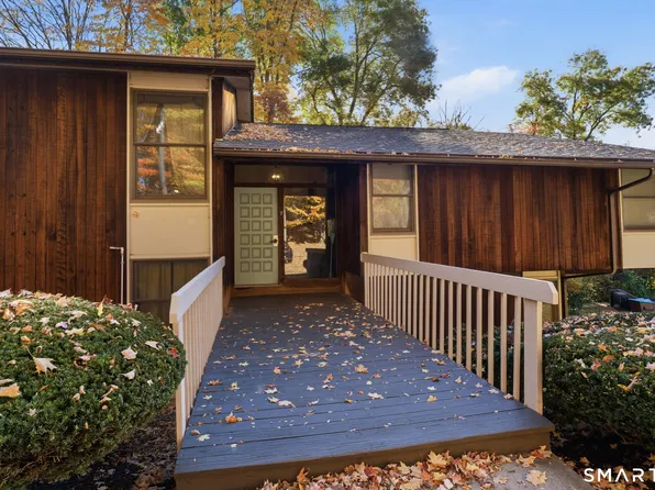 7-A Country Squire Drive #7A, Cromwell, CT 06416
