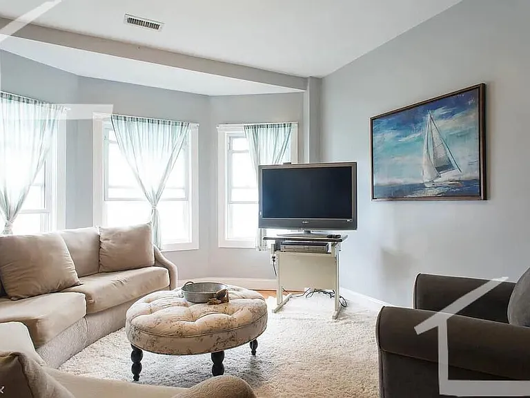 11 Holman St #2 — Photo 28