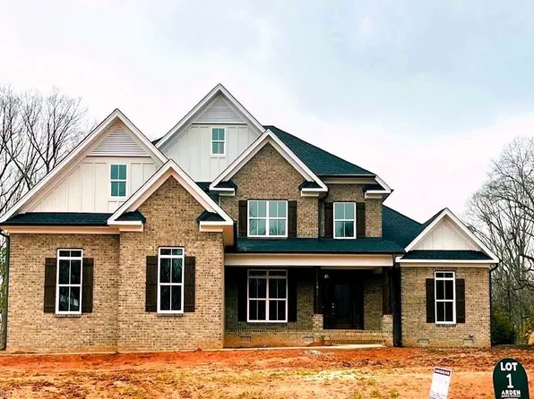 4011 Estate Dr, Lewisville, NC 27023