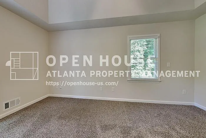 3960 Windy Shore Dr — Photo 9
