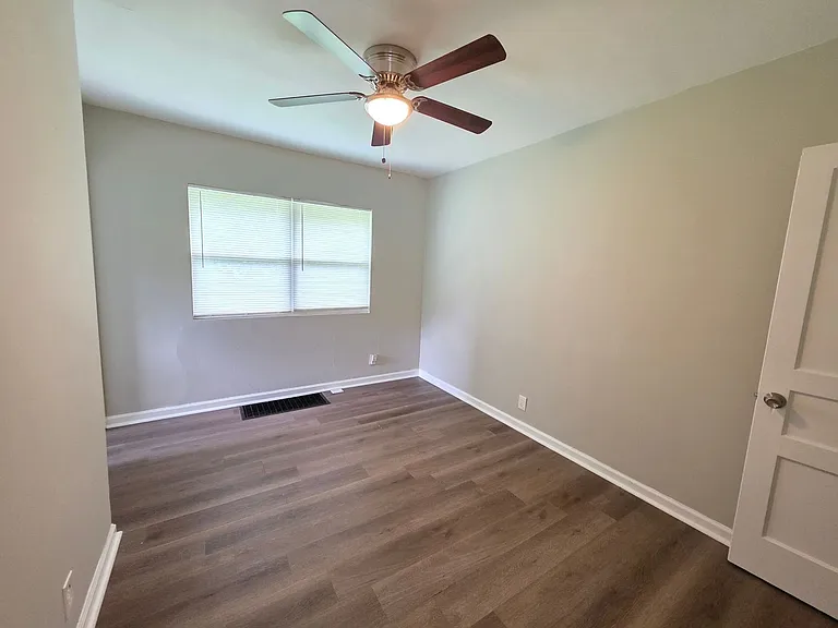 3418 NE Winn Rd — Photo 7