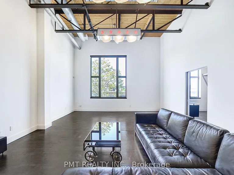 676 Richmond St W #210 — Photo 6