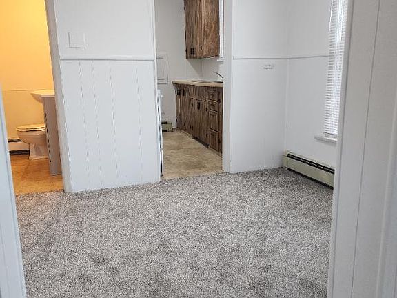 4th image of 425 Colorado Ave APT 4