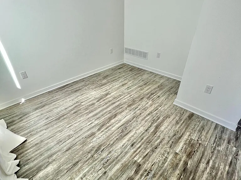 3103 Beachview Ln — Photo 4