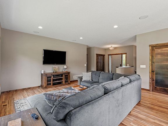 4th image of 5182 134th St NW