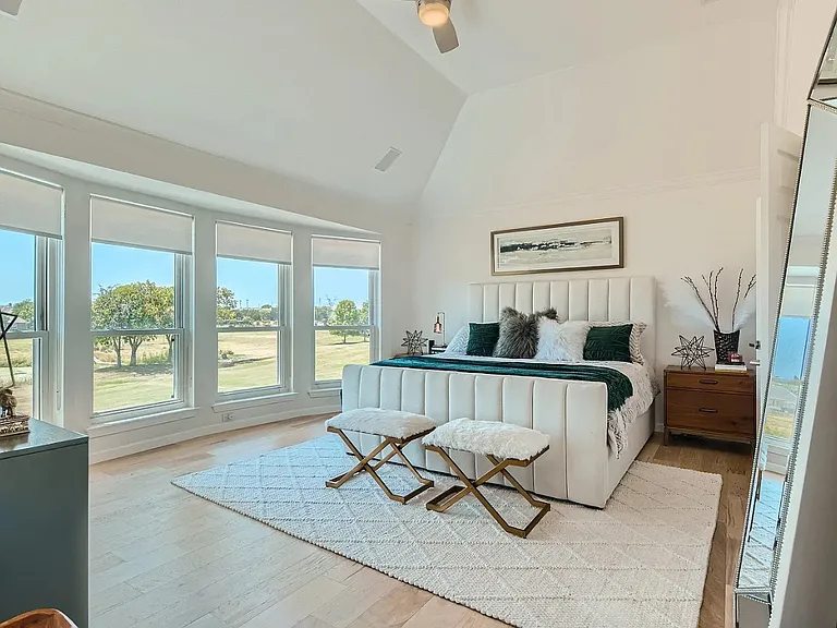 1323 Bradford Dr — Photo 17