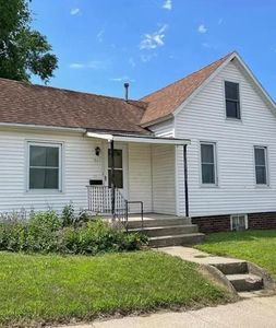 813 Railroad St, Iowa Falls, IA, 50126
