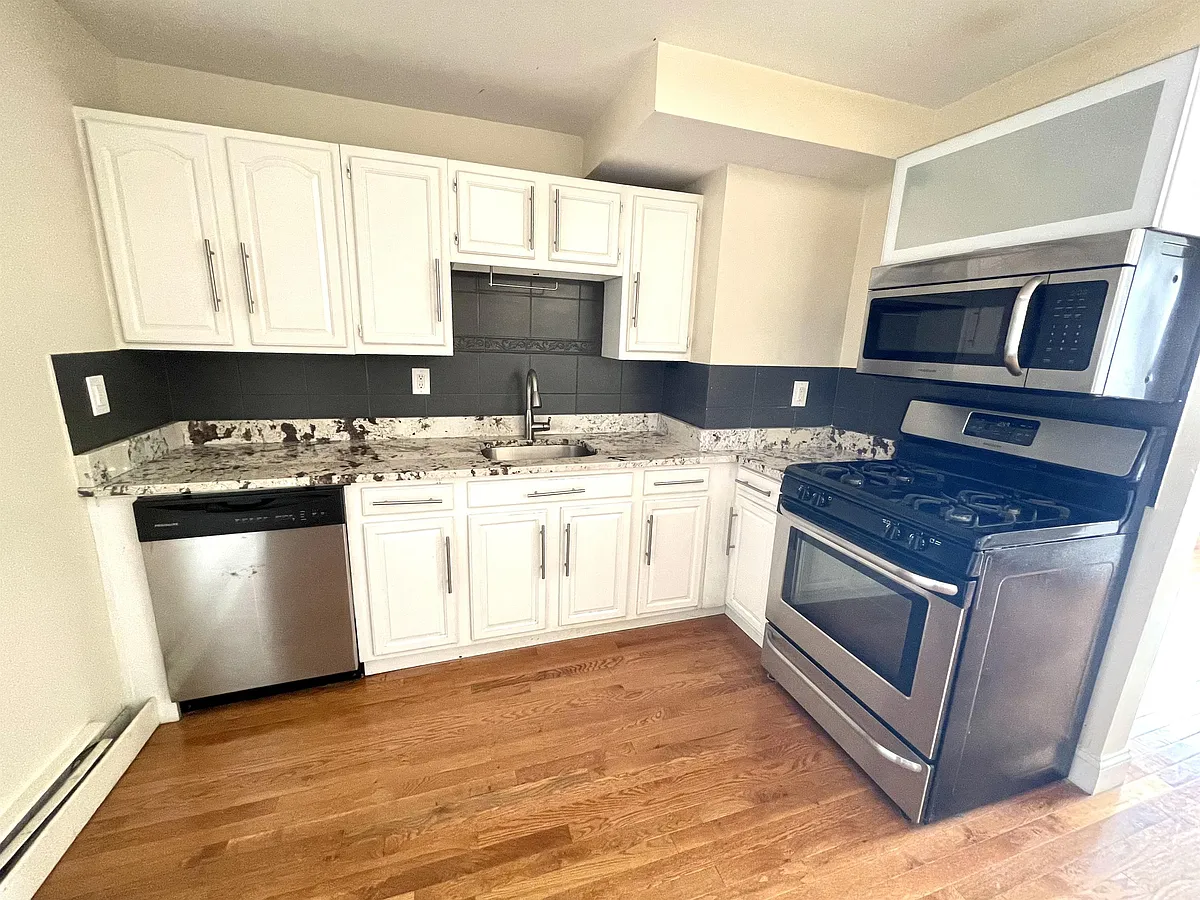 Building Photo - 238 Everett St #2-E