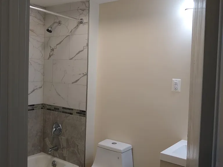 499 D04allen St #D4 — Photo 12