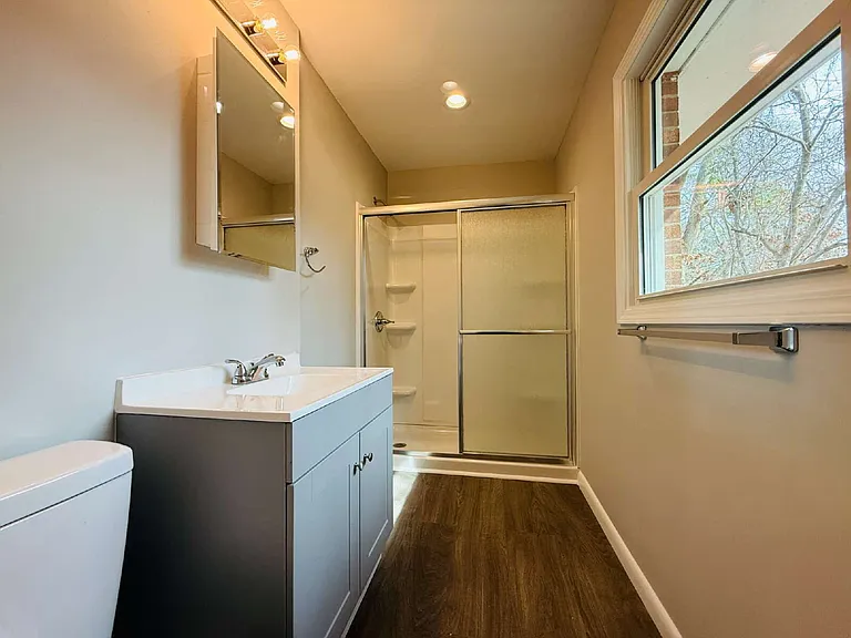 4736 Rosehill Rd — Photo 9