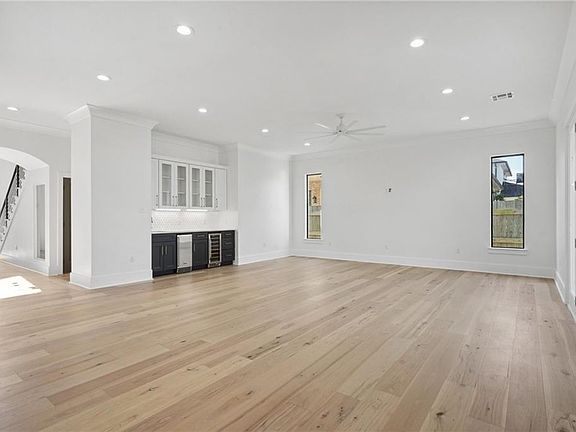 5th image of 1444 Aztec St