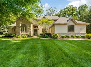 88 Walnut Woods Ct, Columbus, OH 43230