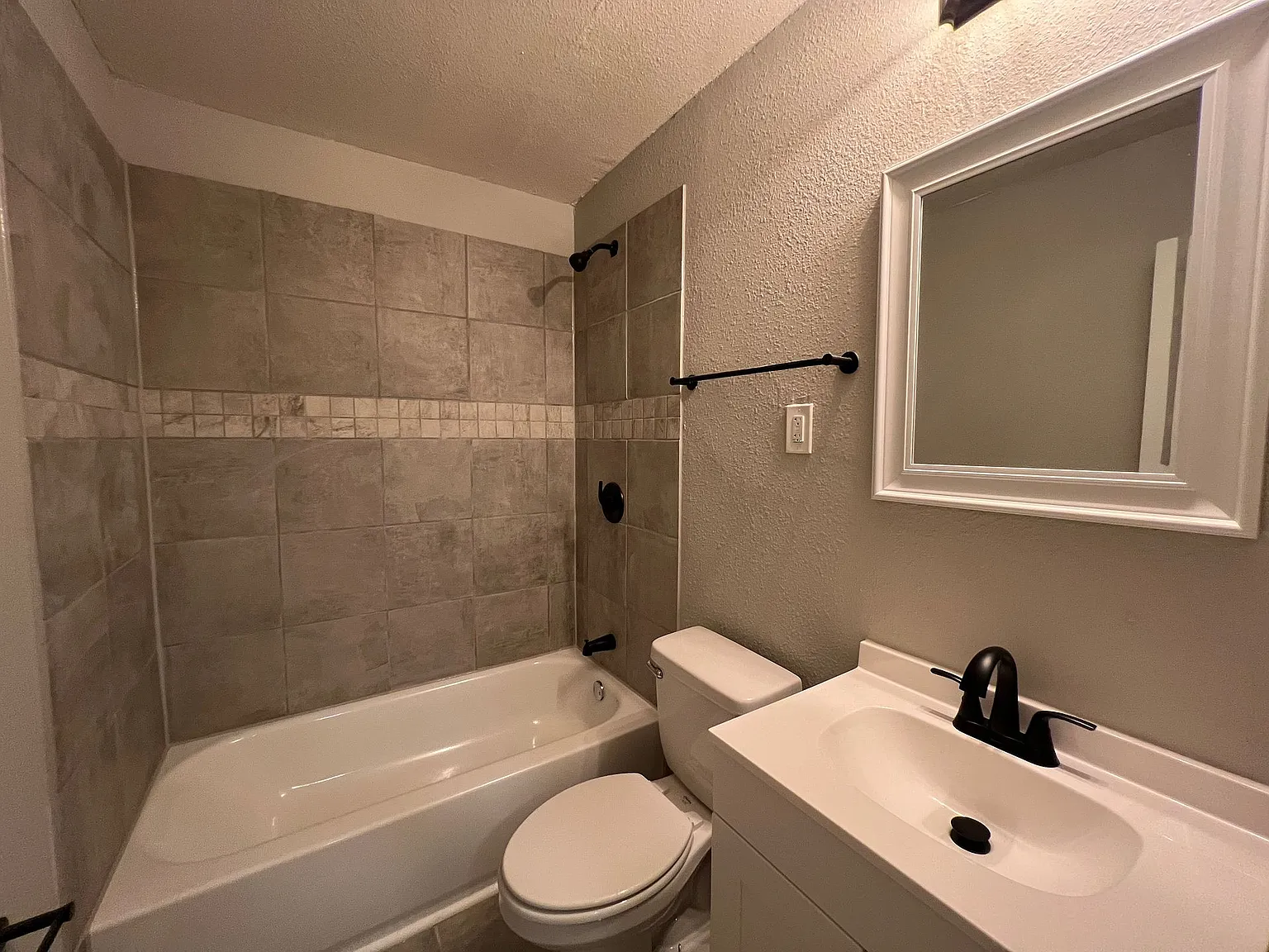 3516 Pryor St — Photo 4