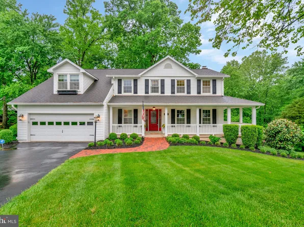 13227 Coralberry Dr, Fairfax, VA 22033