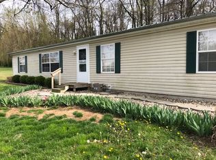 901 Abel Ln, Washington, IN