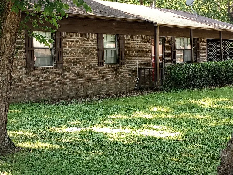 7 Macarthur Dr — Photo 1
