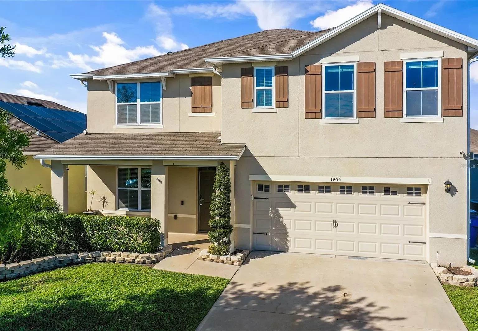 5 bed, 2674 sqft, $2,800 — Photo 1