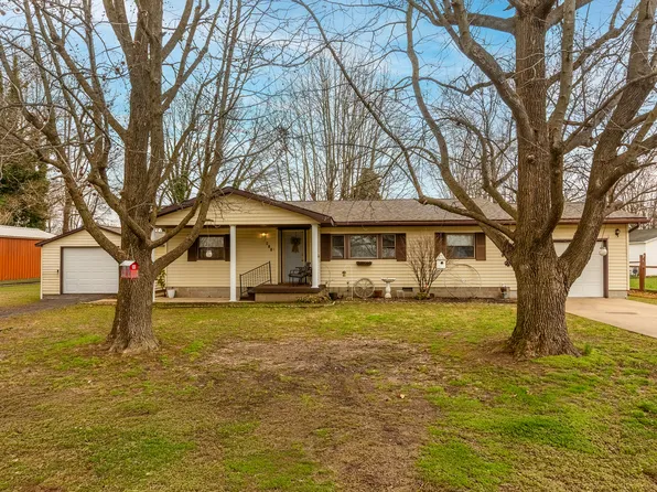407 N Sims St, Royalton, IL 62983