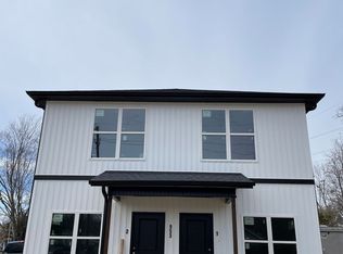 953 One Mile Rd, Fayetteville, AR 72704