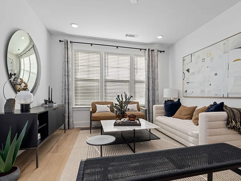 The Lindley at Grove 98 — Photo 9