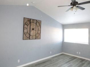 18936 N Lilac St, Woodbridge, CA 95258